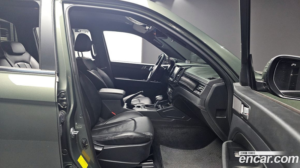 KG Mobility (Ssangyong) The New Rexton Sports KHAN Дизель 2.2 2WD (01.2022)
