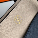 Louis Vuitton On My Side MM