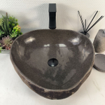 Раковина из речного камня RS-65257 48*44*15 0861