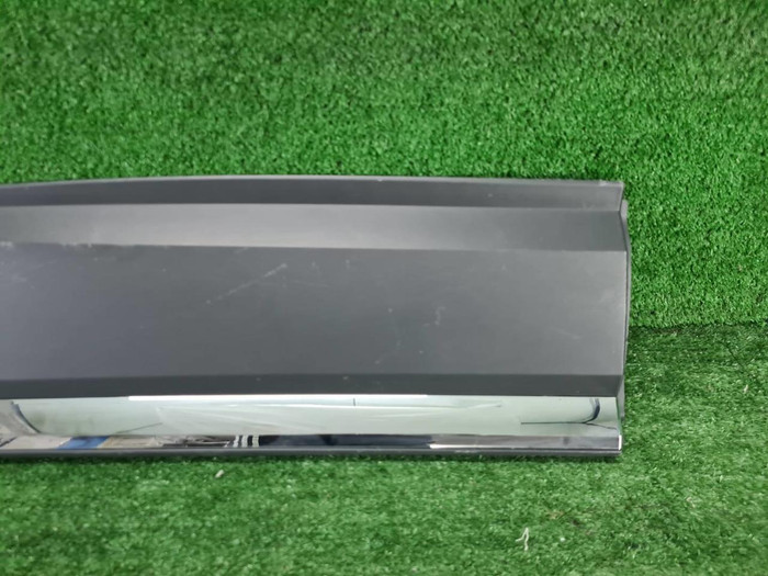 Накладка двери задняя правая VW ID.6 (2021-н.в.)