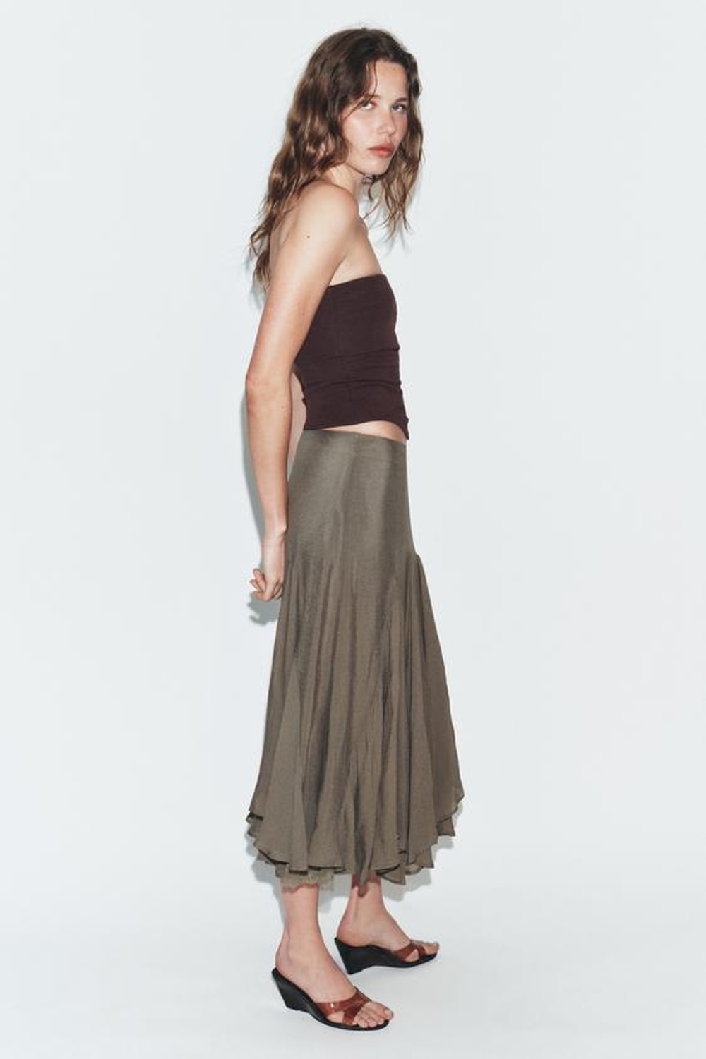 ZARA ЮБКА ГОДЕ ИЗ СТРУЯЩЕЙСЯ ТКАНИ С КРУЖЕВОМ, ТЕМНЫЙ ХАКИ