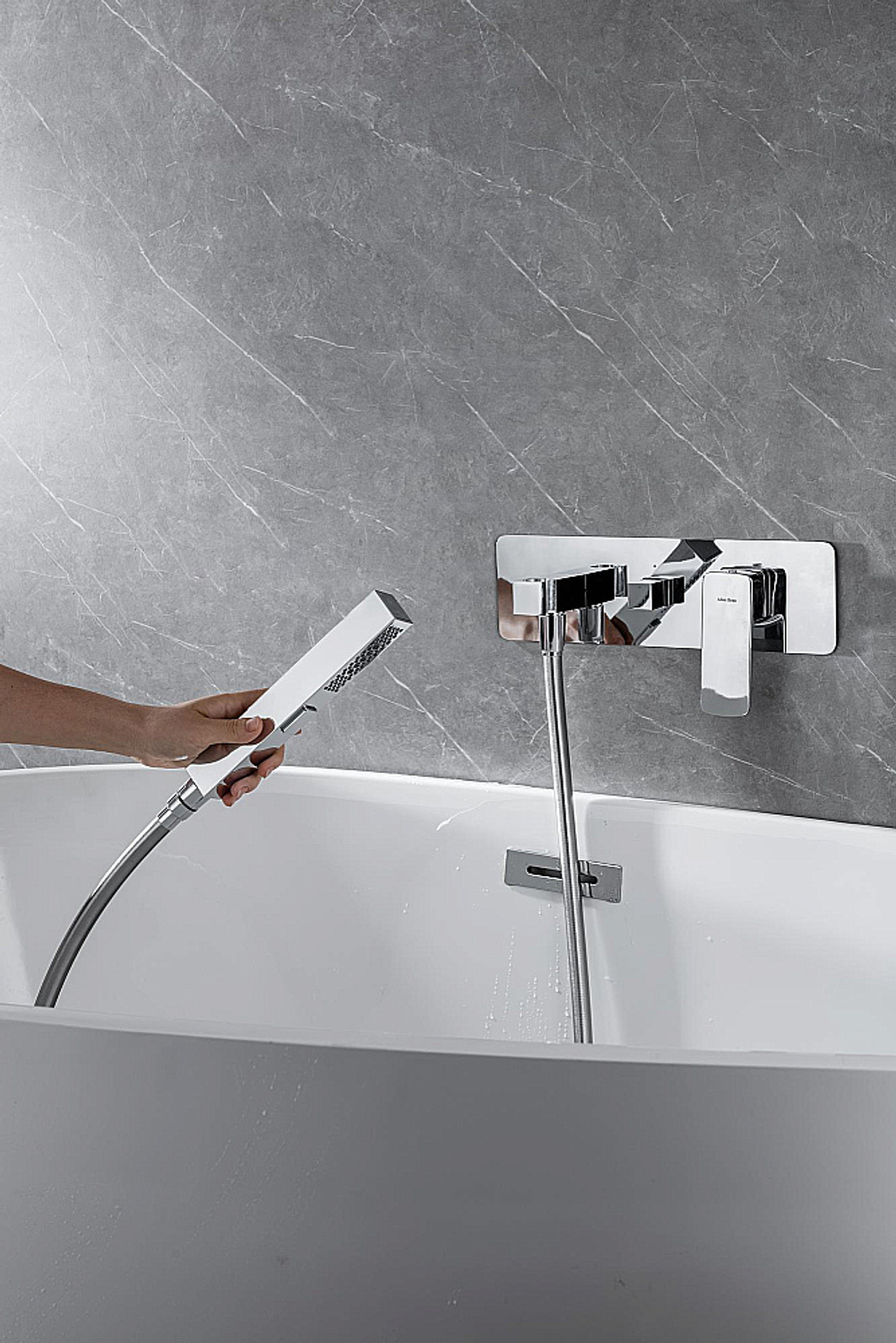 Смеситель для ванны Allen Brau Infinity 5.21007-BN никель брашированный