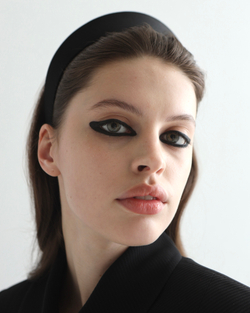 Кокошник S из черного шелка