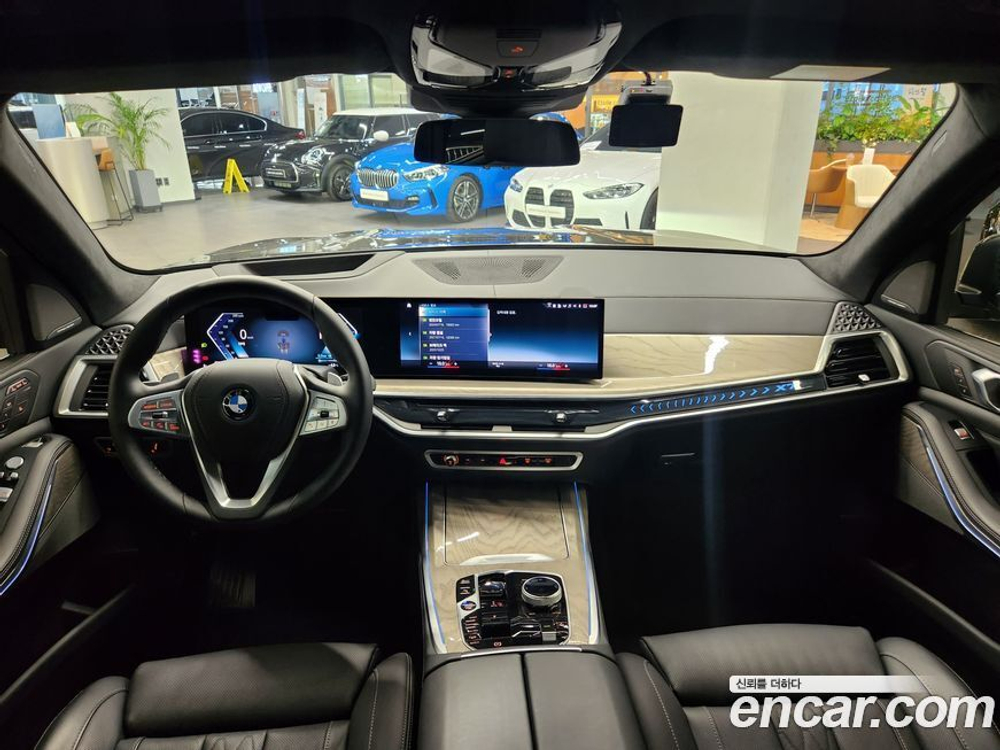 BMW X7 (G07) xDrive 40i Design Pure Excellence 6-и местный (02.2023)