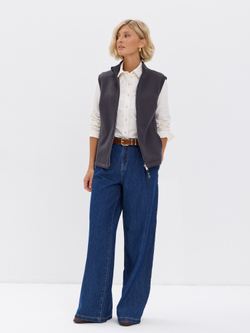 Жилет с начесом на молнии