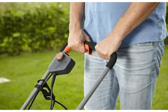 Газонокосилка электрическая Gardena PowerMax 1100/32