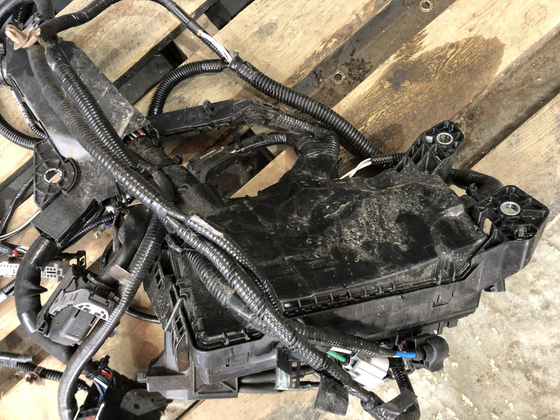 Проводка Жгут Коса моторного отсека Toyota Новая 8264147050