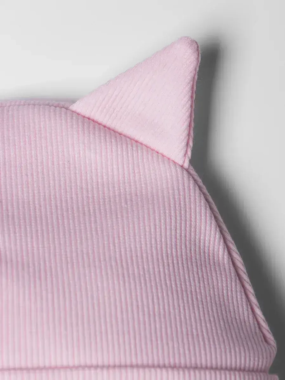 Шапка для девочки осенняя с митенками и снудом