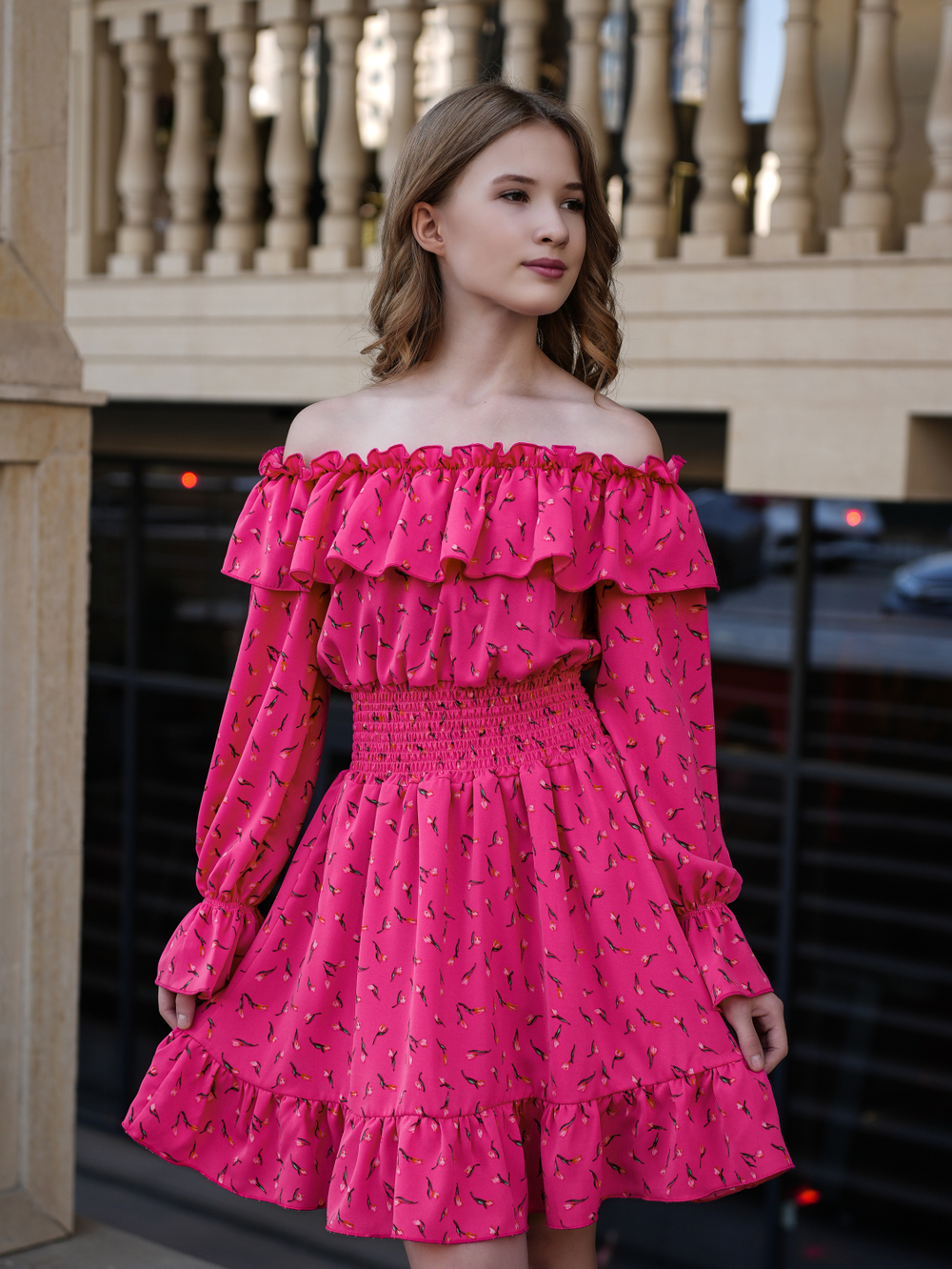 Платье для девочки нарядное с цветочками розовое