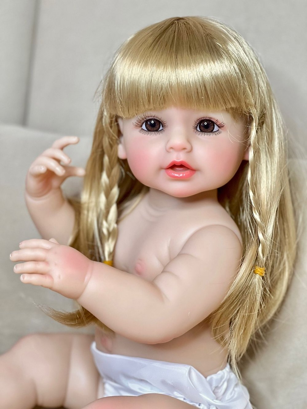 Кукла Реборн виниловая 55см без одежды (FA-570W)