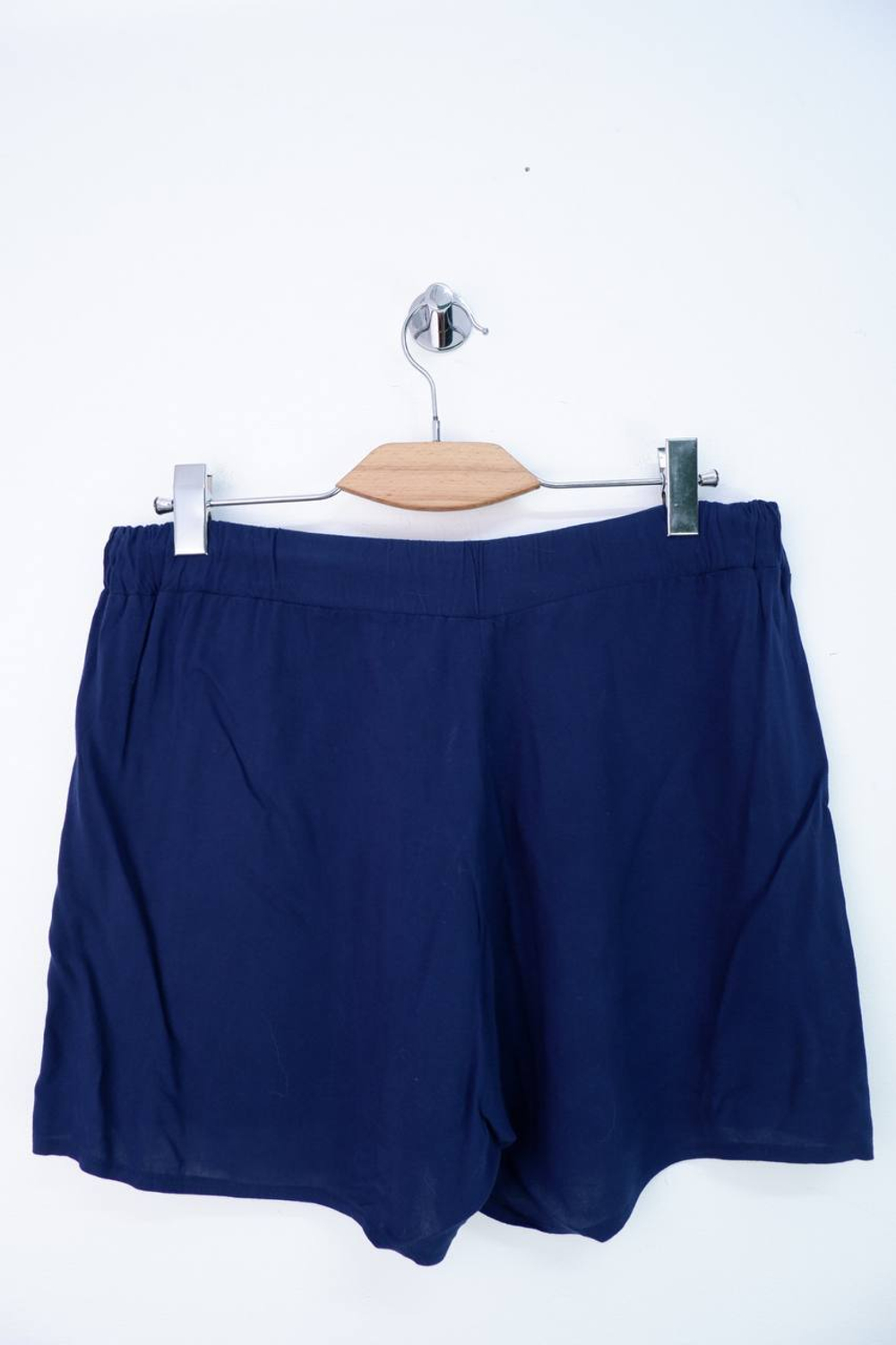 Шорты Calzedonia легкие, визуально на 50 размер