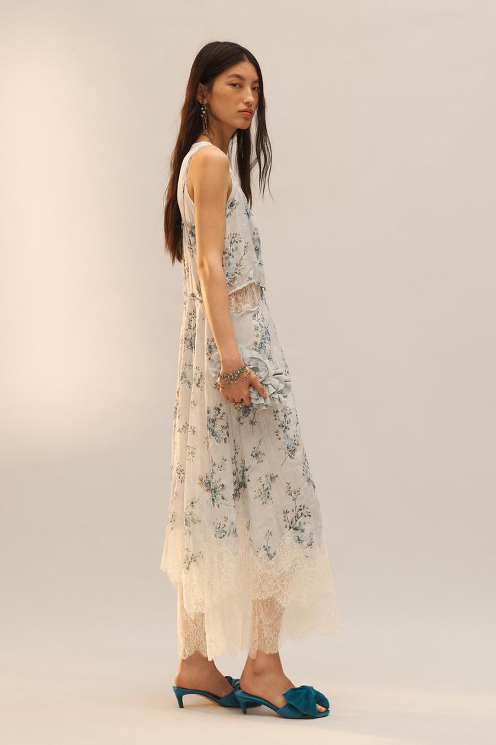 ZARA КОЖАНЫЙ КЛАТЧ С ЦВЕТОЧНЫМ РИСУНКОМ - LIMITED EDITION, СИНИЙ