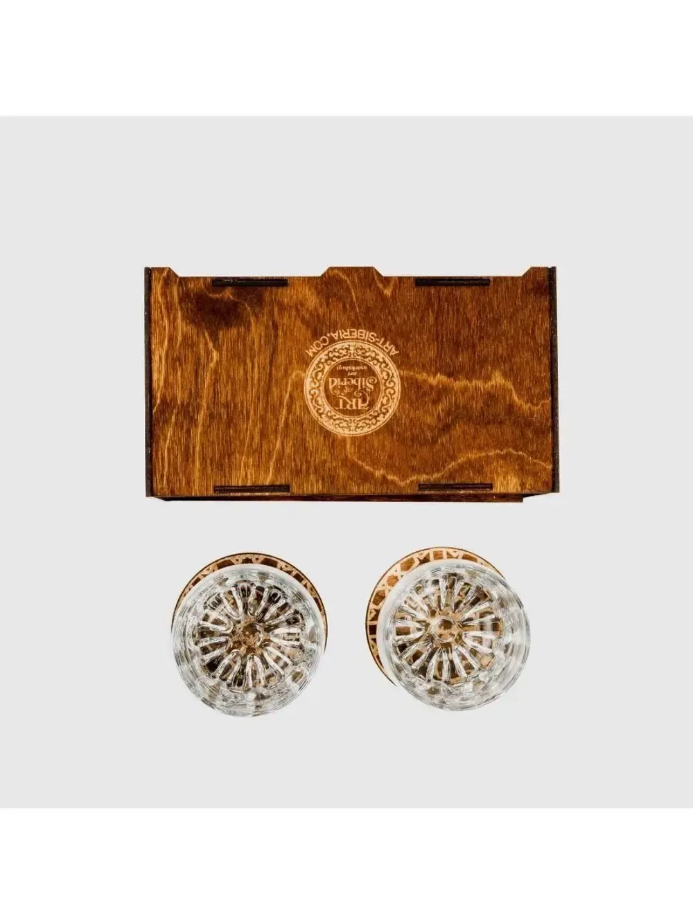 Набор бокалов с гравировкой в подарочной коробке