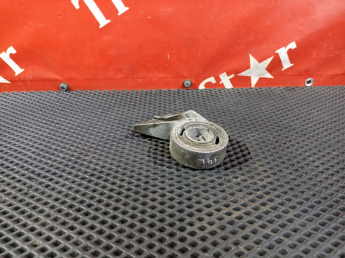 Кронштейн радиатора левый