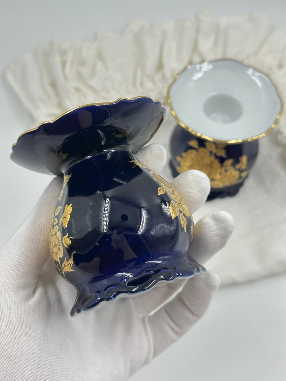 Подсвечник кобальтовый с золотыми розами