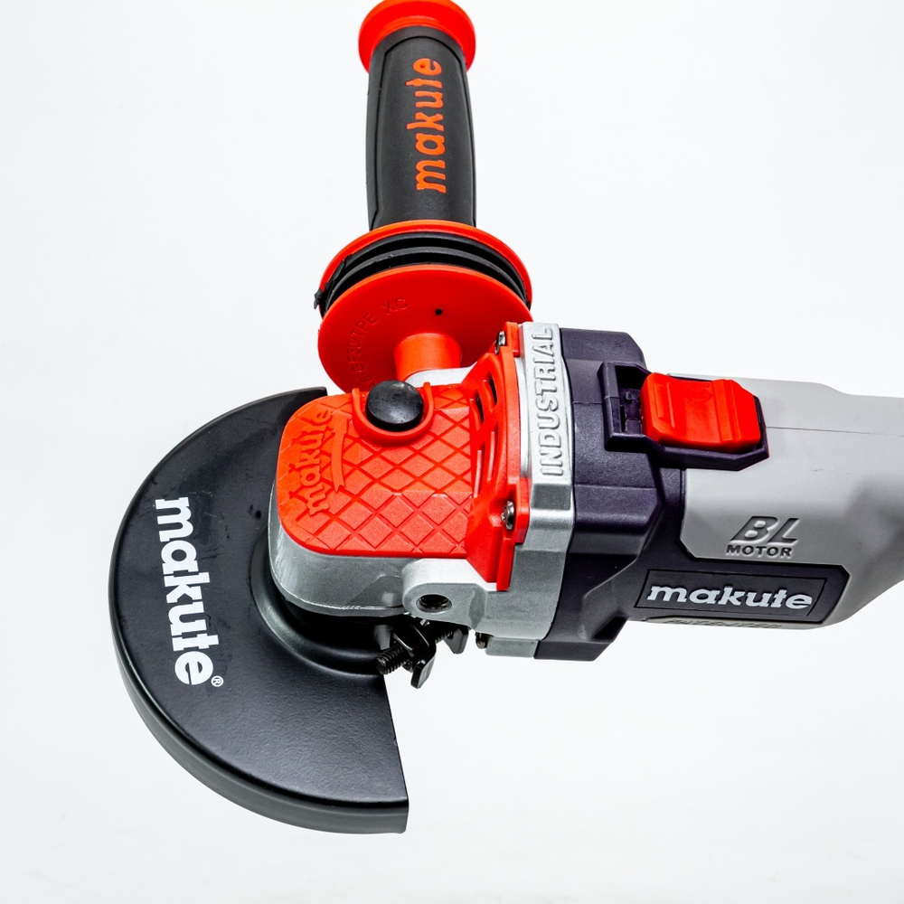 Аккумуляторная углошлифовальная машина Makute CAG126