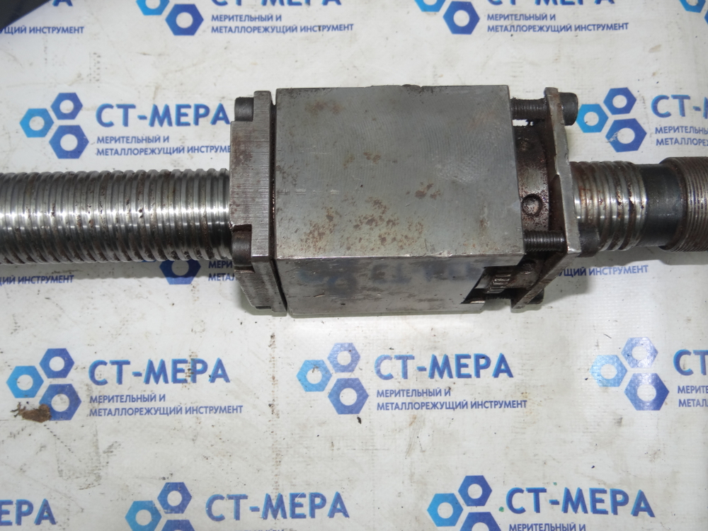 Шарико-винтовая пара ШВП L=720мм L резьбы=370мм d40 шаг 5мм в сборе с корпусом гайки