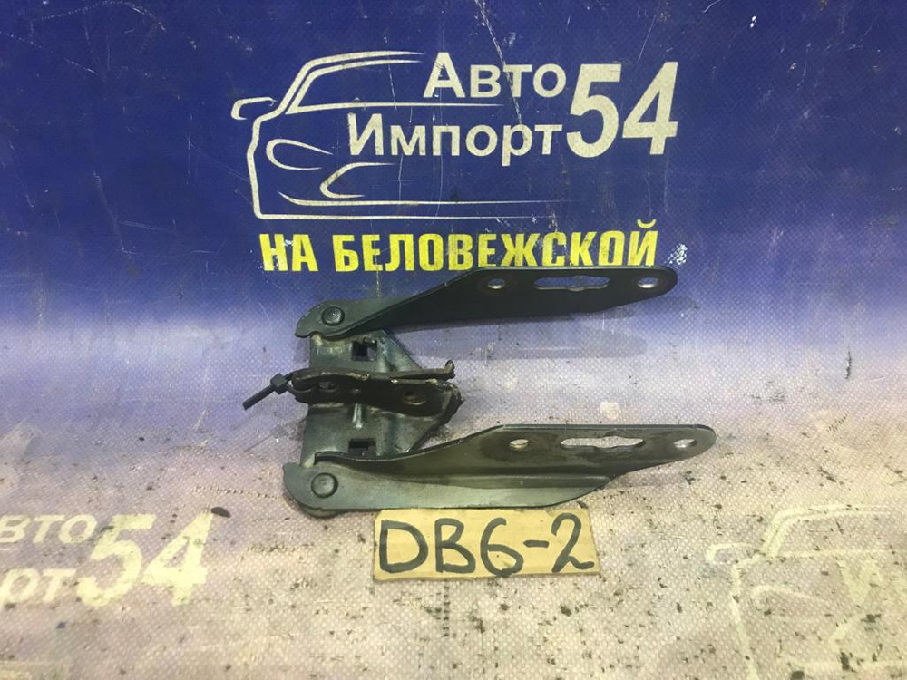 Петля капота левая Honda INTEGRA 1993