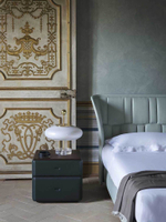 Тумбочка Poltrona Frau Moondance