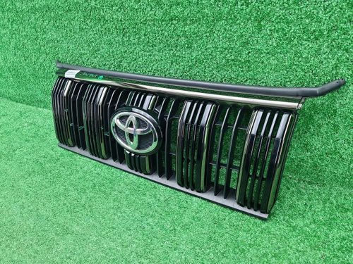Решетка радиатора Toyota LC Prado 150 17-нв Black