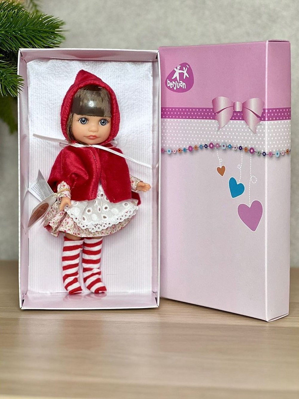 Кукла BERJUAN виниловая 22см Luci (1114)