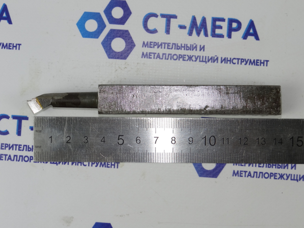 Резец токарный расточной для сквозных отверстий 16х16х140 Р6М5