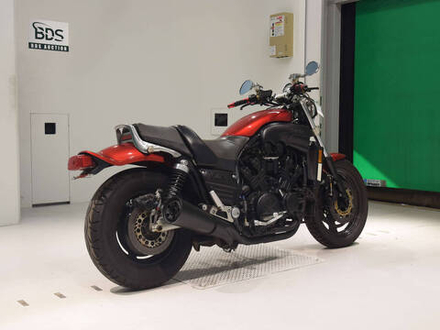 Yamaha V-Max 1200