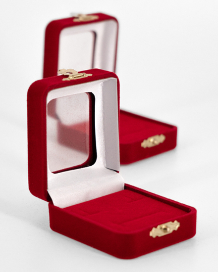 Футляр прямоугольный с прозрачным окошком, серия "Классика", 52х62х22 мм