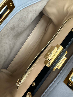 Сумка Fendi Peekaboo medium