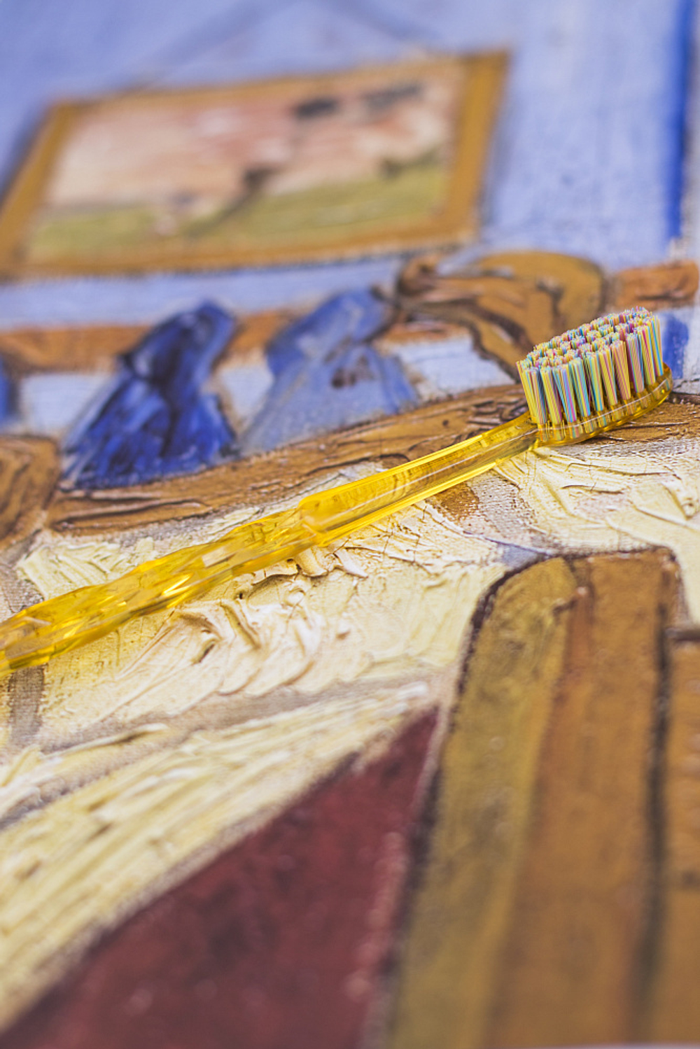 Щетка зубная MontCarotte Impression Brush Collection Ван Гог Soft желтая