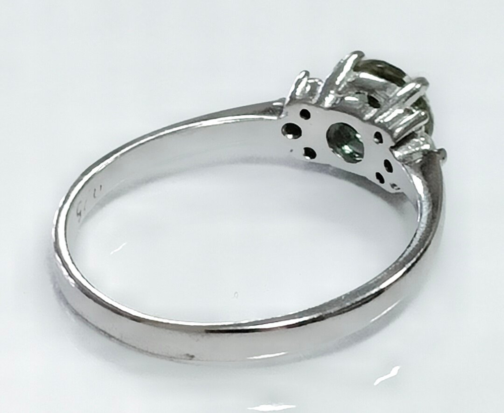 Ювелирное кольцо из серебра от бренда"Эстерелла"