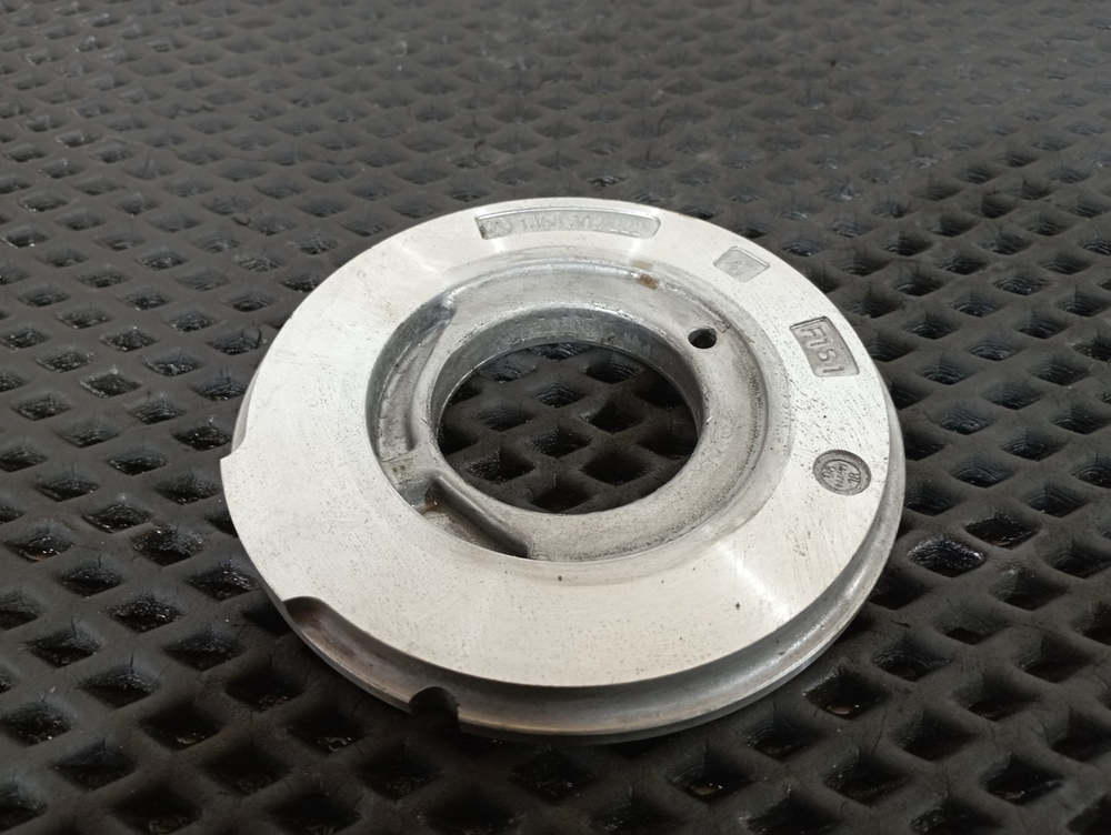 Крышка фрикционов задняя 2018г.