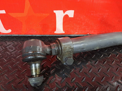 Тяга рулевая продольная