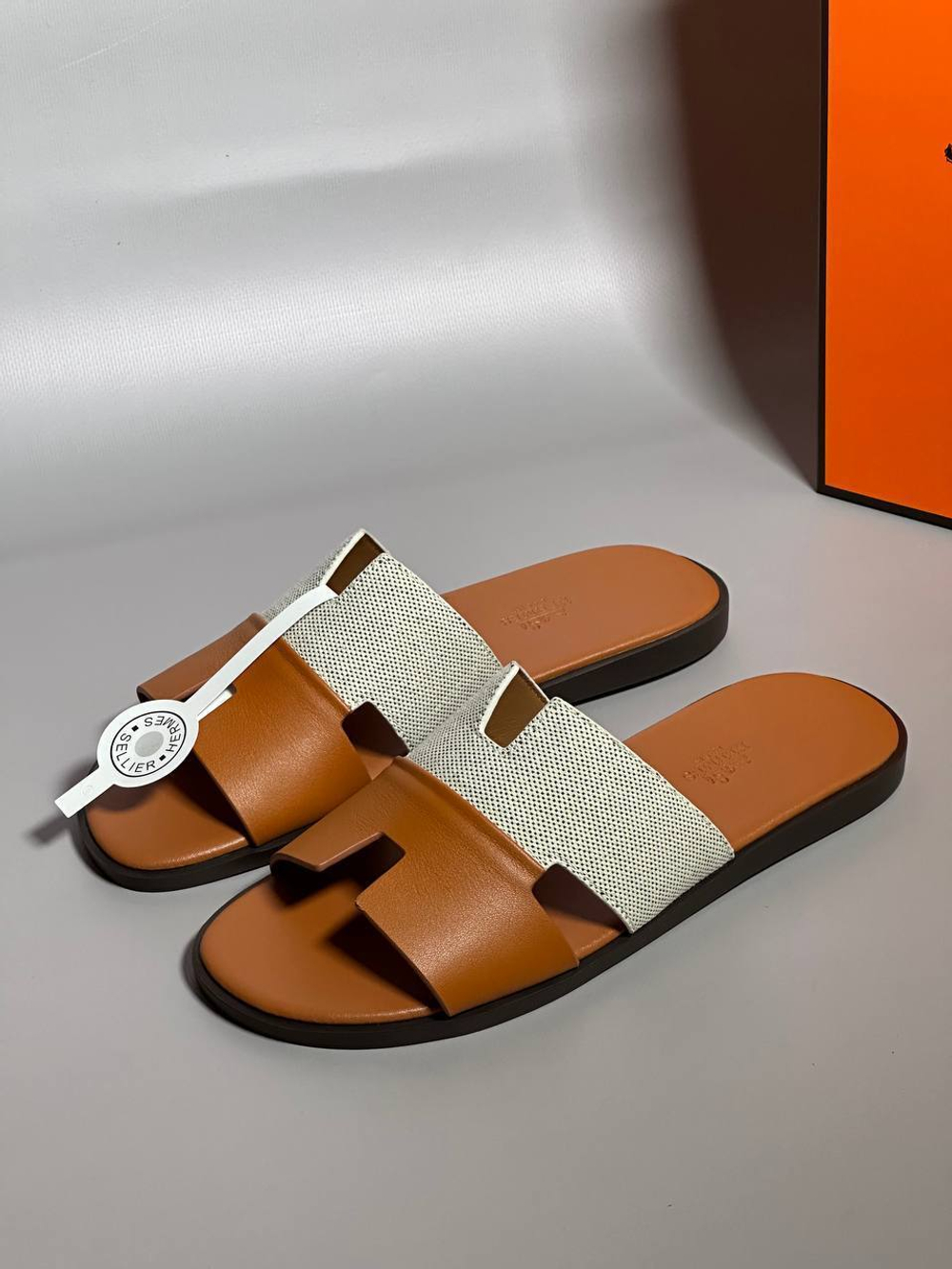 Шлёпанцы Hermes