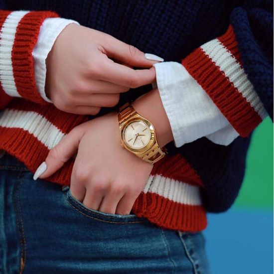 Наручные часы Swatch YLG134G