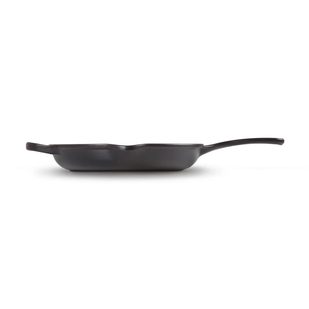 Le Creuset Сковорода чугунная 23см черная.