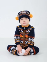 Костюм вязаный