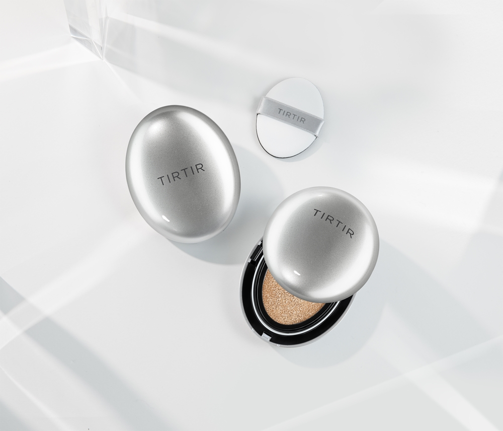 TIRTIR Mask Fit Aura Cushion - Увлажняющая основа в губке с осветляющим эффектом. оттенок 27N Camel, 18 g