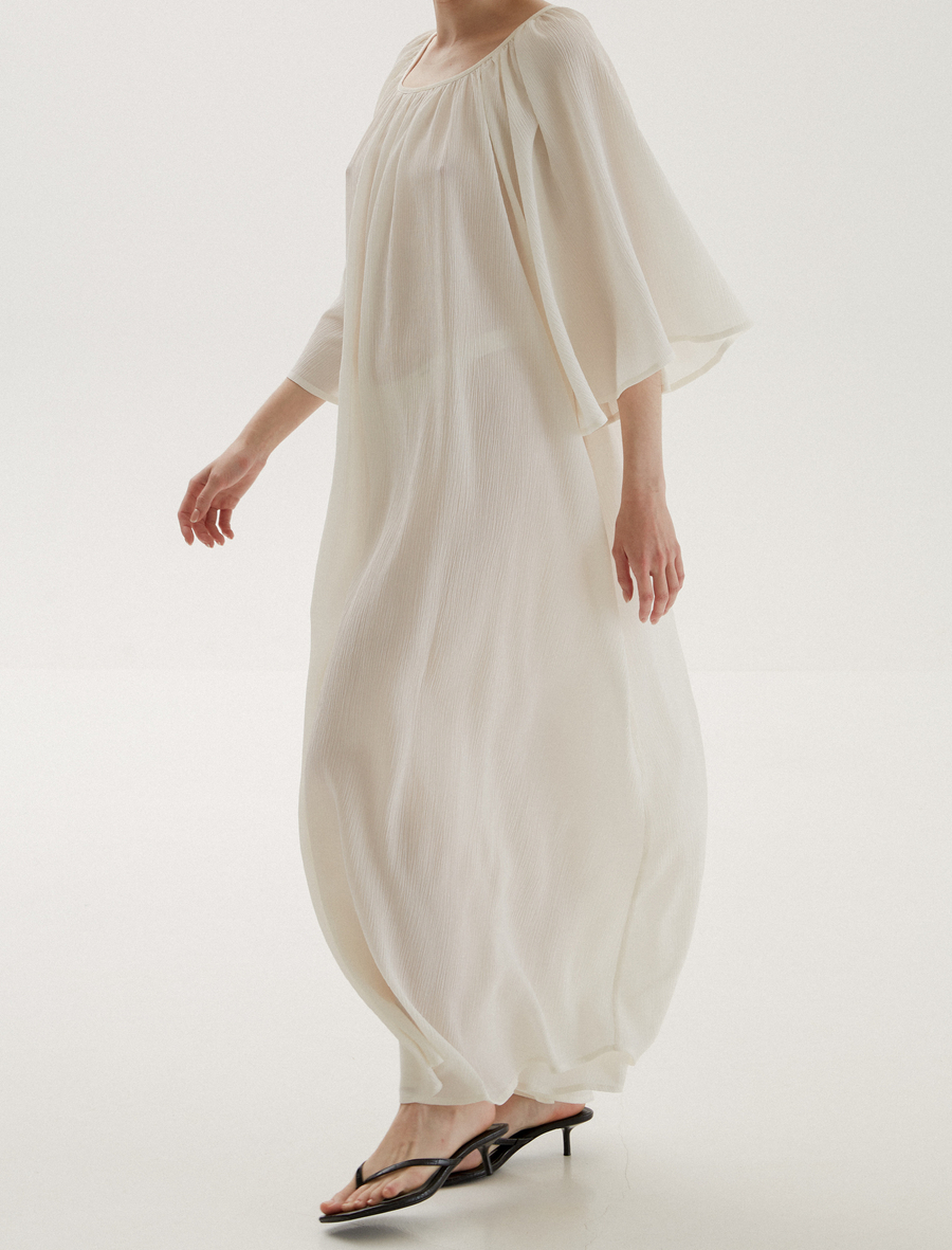 Летящее платье с мятым эффектом