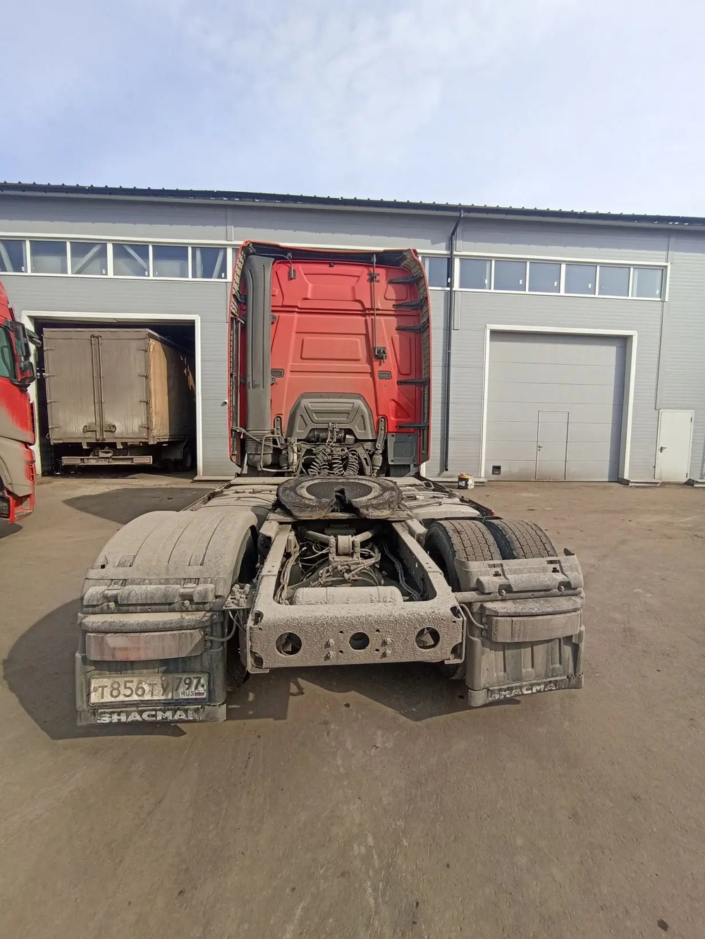 Shacman (Shaanxi) SX* 4x2 Седельный тягач SX4188YY381 (Дизельный, 12,5 л, 473 л.с., АТ)