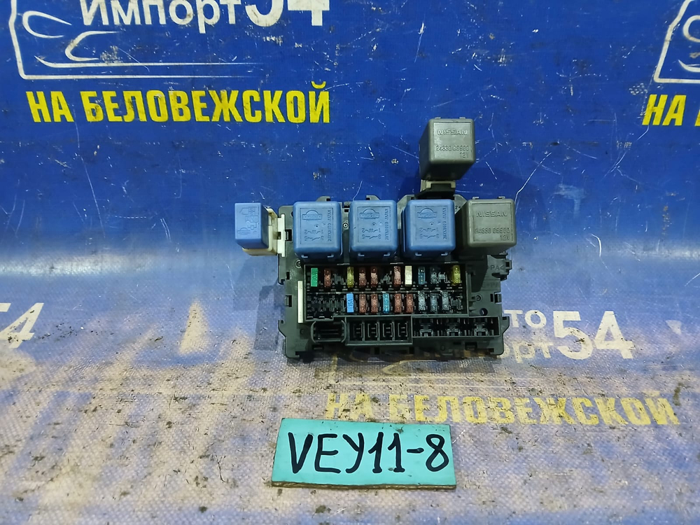 Блок предохранителей салонный NISSAN AD 2001