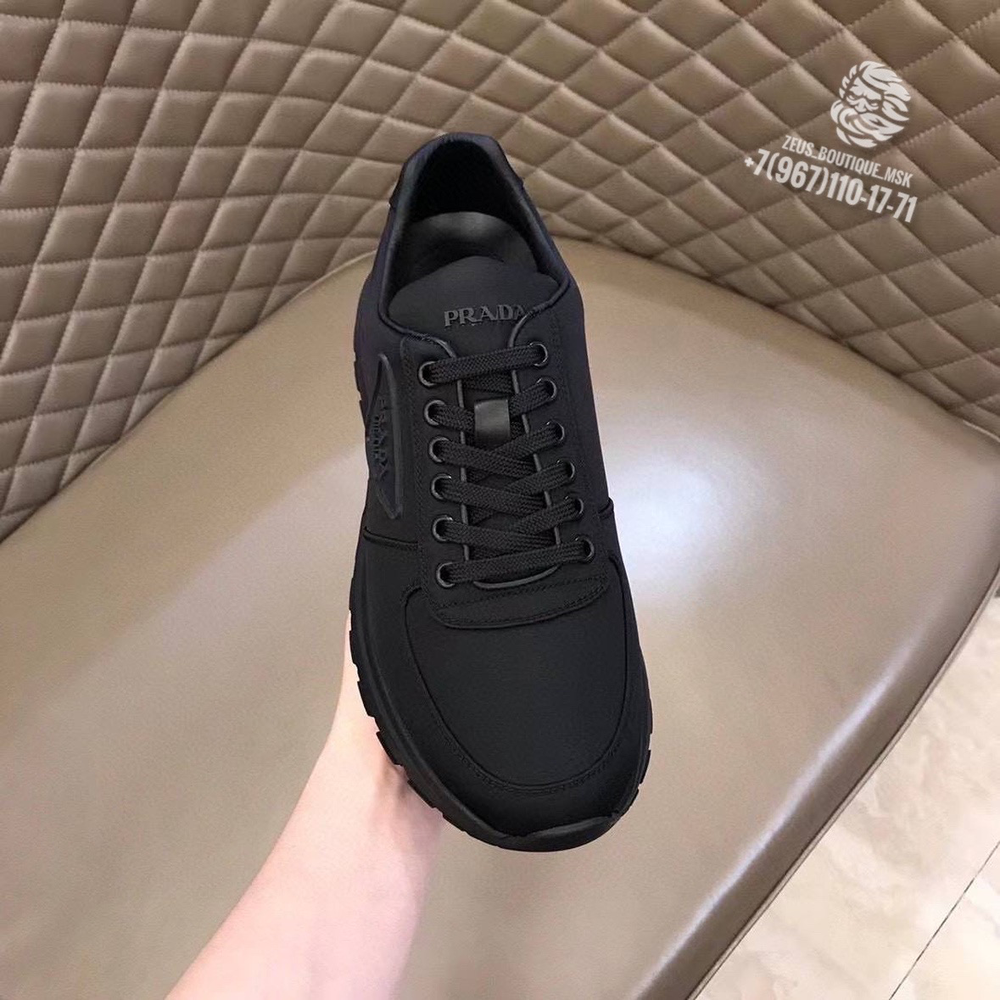 Кроссовки Prada