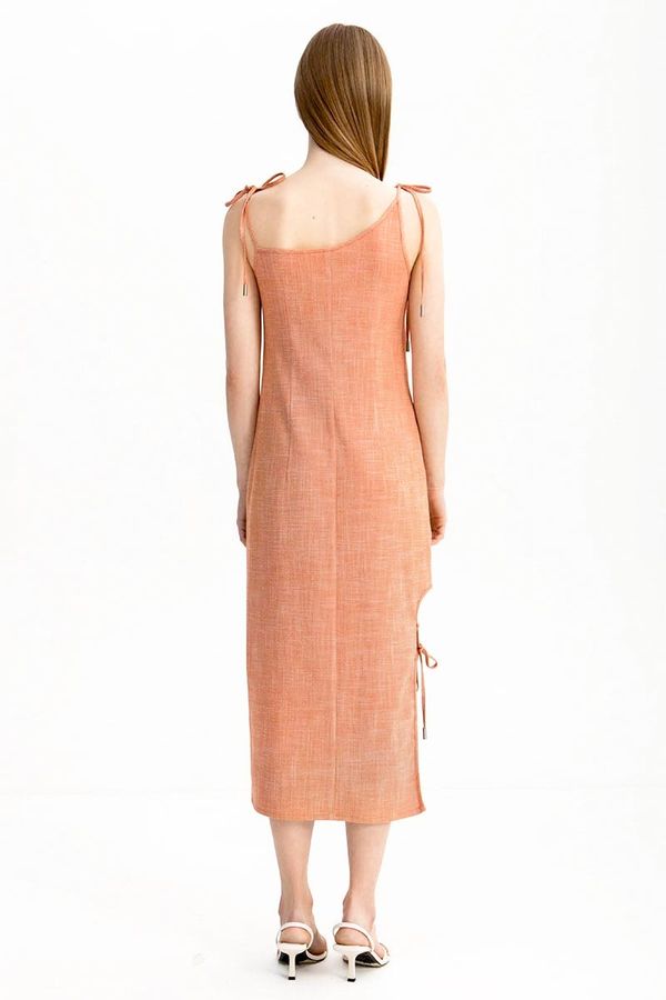 Платье с разрезом из смесового льна