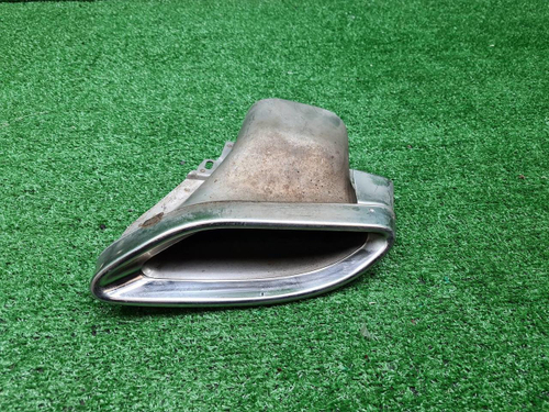 Насадка глушителя левая Mercedes C W205 14-18 AMG