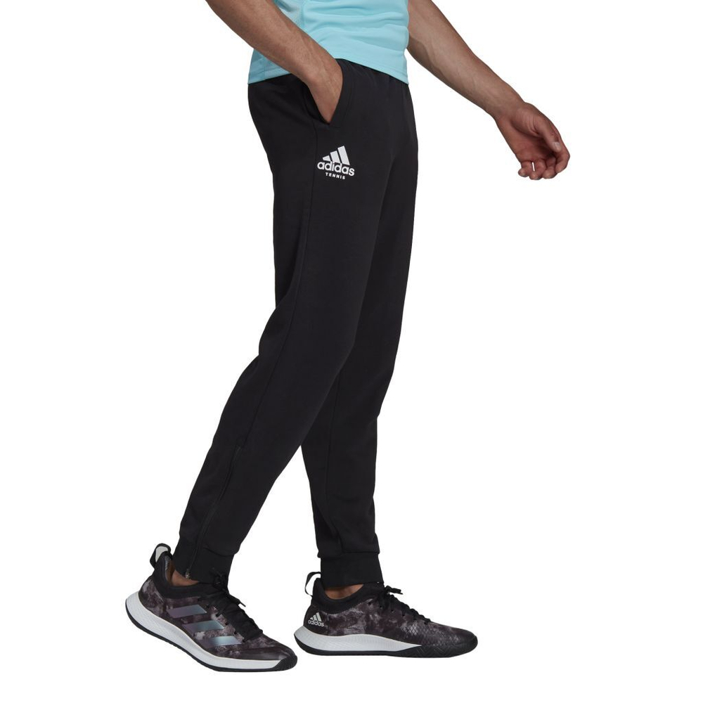 Мужские теннисные штаны Adidas Category Graphic Pant M - black/white