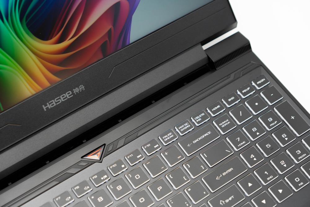 Ноутбук Hasee Ares S8 ( i7-13620H / RTX 4060 )
