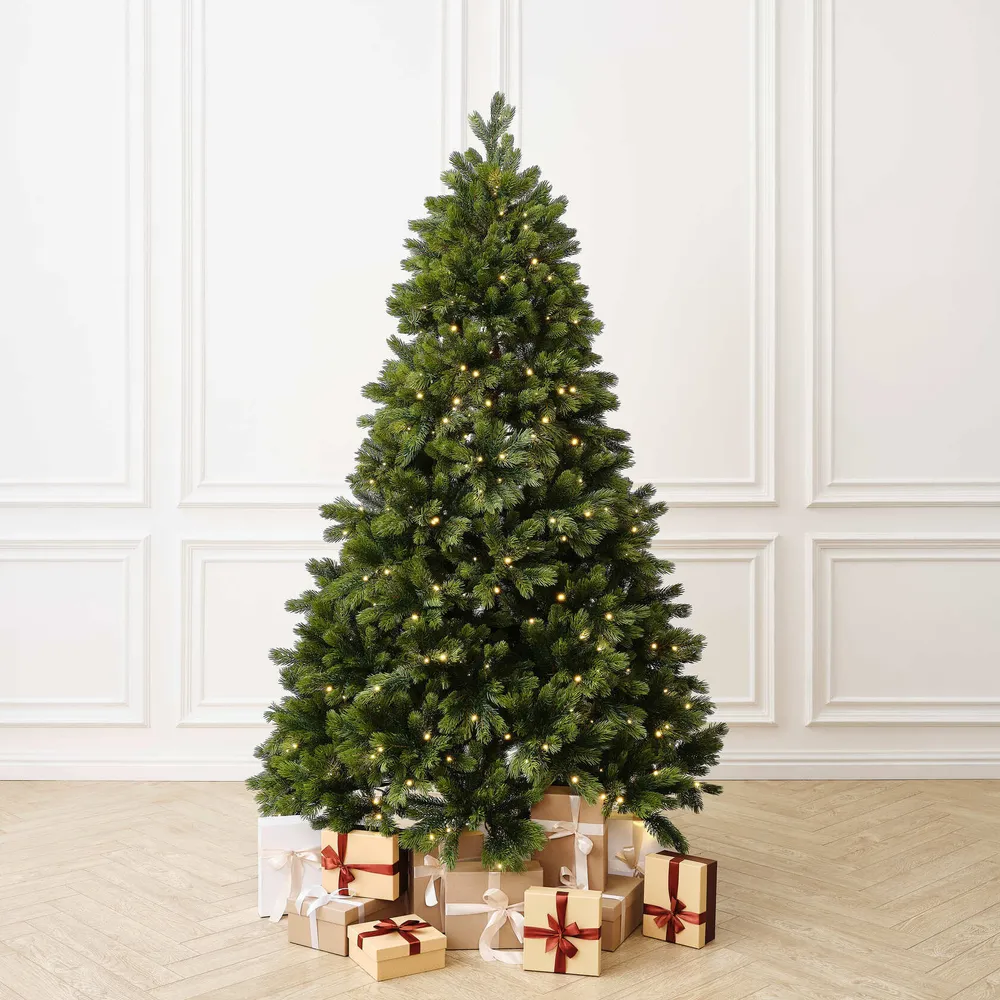 Елка с гирляндой встроенной «La Manche» (Литая хвоя) от 1,8 м до 2,7 м