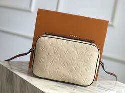 Louis Vuitton Saintonge