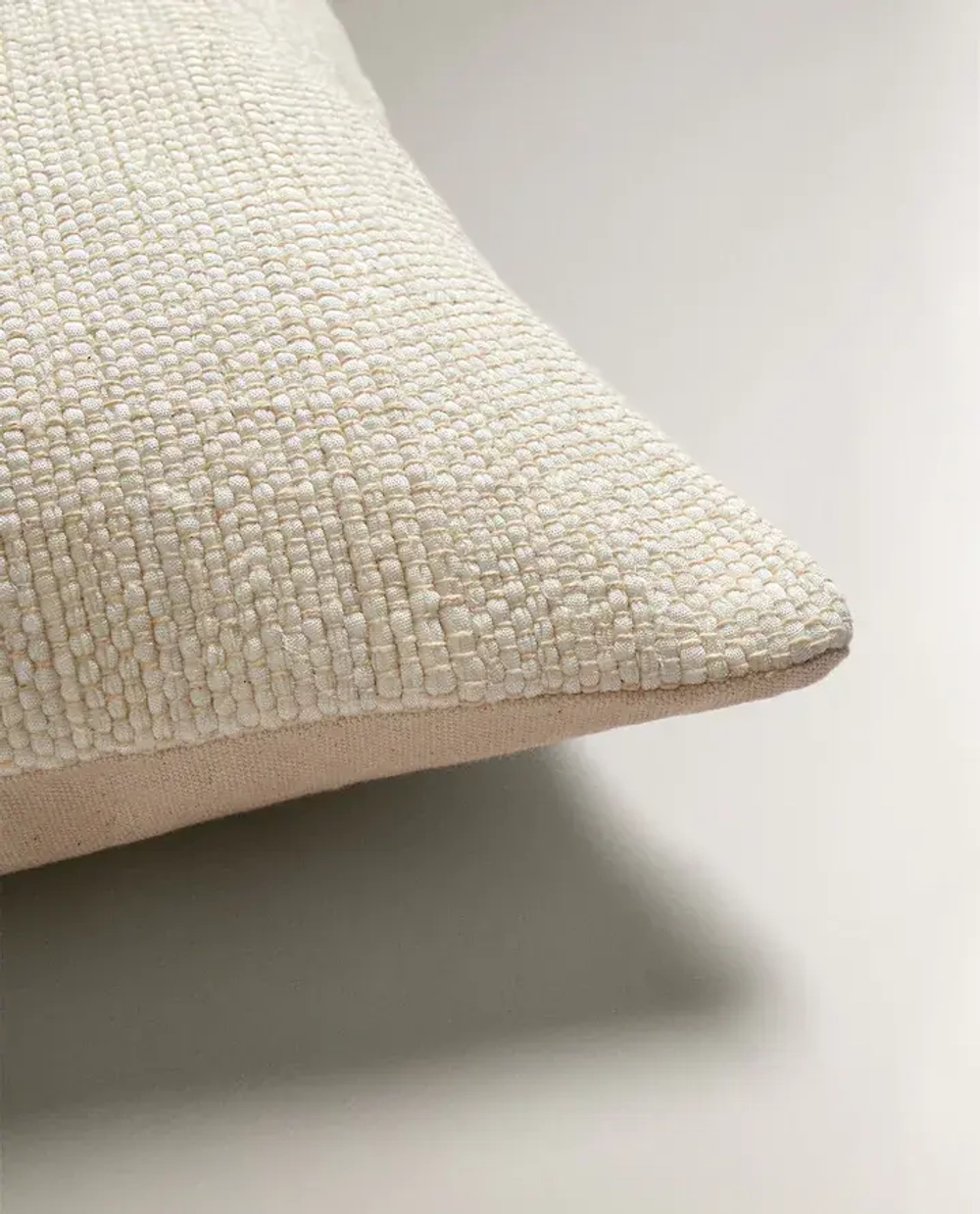 ZARA HOME РЕЛЬЕФНЫЙ ЧЕХОЛ ДЛЯ ДЕКОРАТИВНОЙ ПОДУШКИ, ЭКРЮ