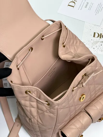 Рюкзак Dior Caro розовый, модель среднего формата